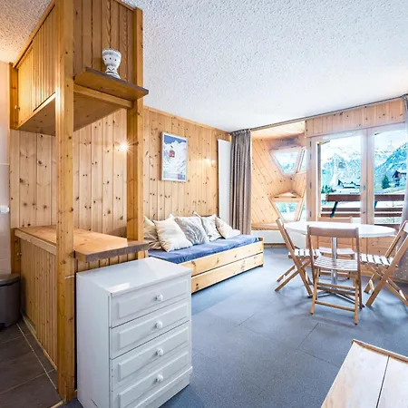 Apartment 2 Pieces Aux Pieds, Balcon Sud, *